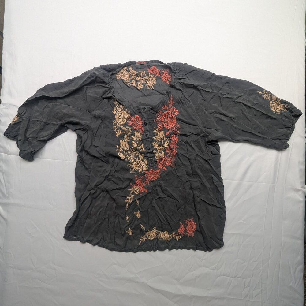 Johnny Was Vintage Grey with beige & rust Embroidery Scoop neck with Buttons 2X